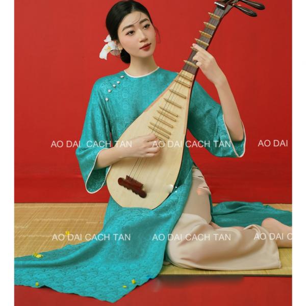 Áo dài cách tân nữ Gấm thiết kế dáng suông tay loe phù hợp diện sự kiện lễ tết đẹp sang trọng