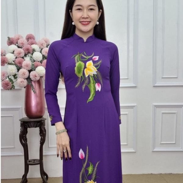 Tặng 208 áo dài chiffon tím huế cổ cao hoa sen vàng lá măng (KHÔNG GỒM QUẦN)